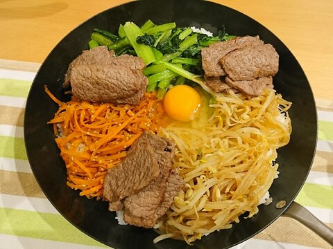 フライパンで簡単！石焼きビビンバ